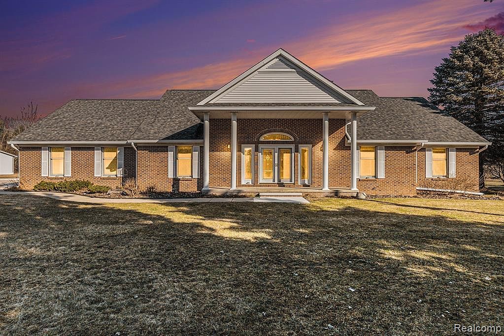 7650 Owosso Rd, Fowlerville, MI 48836 Zillow