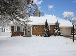504 W 7th St, Pecatonica, IL 61063