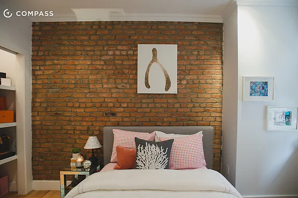 Rented by Compass | media 32