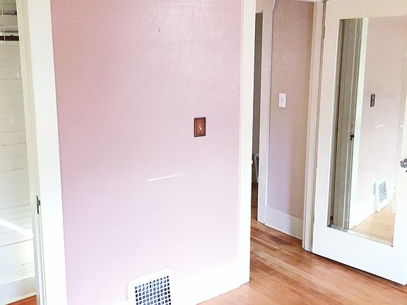 4th image of 5314 S 137th St
