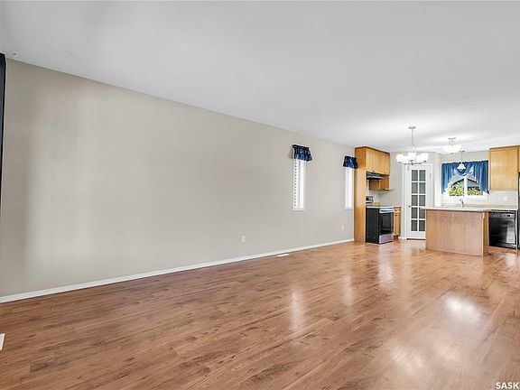 4th image of 118 Keedwell St