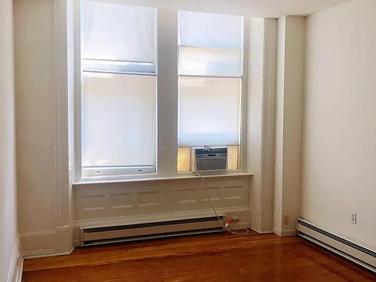 1115 Spruce St #1A — Photo 2