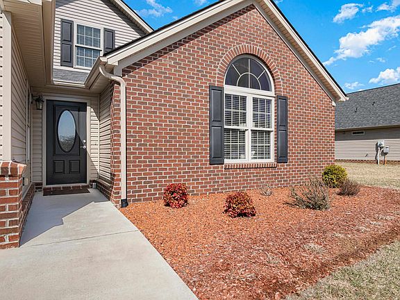 2nd image of 30 Gavins Ct NW