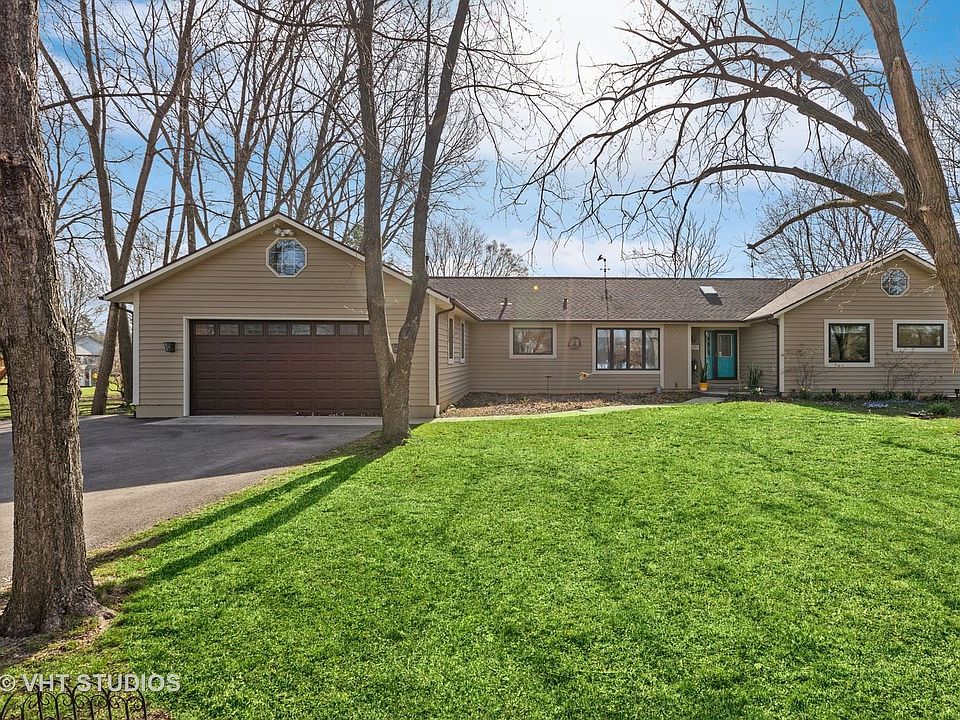 1st image of 26147 N Meadow Ln