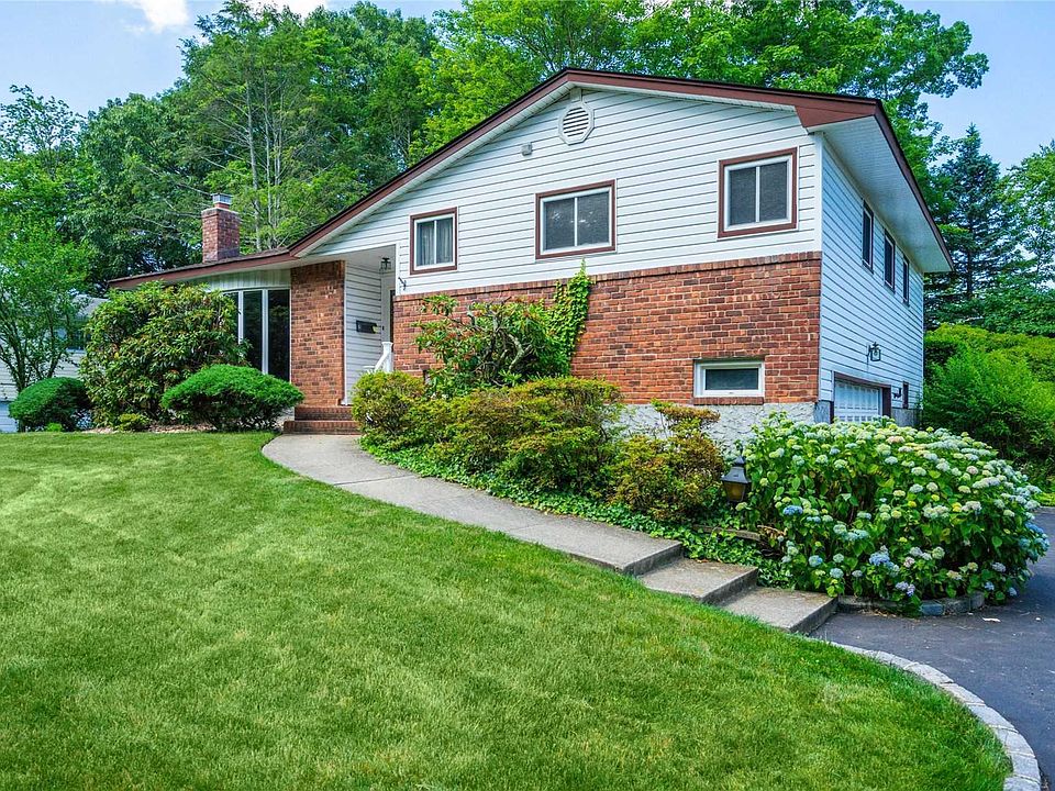 1st image of 8 Huckleberry Ln
