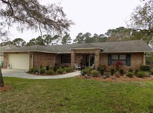 826 E Fairbairn Dr, Deltona, FL 32725