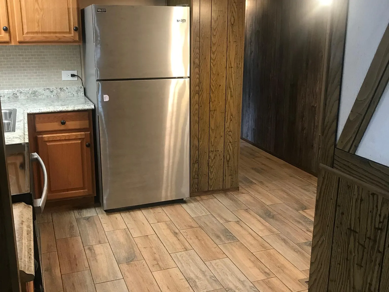 3 bed, 624 sqft, $1,200 — Photo 2