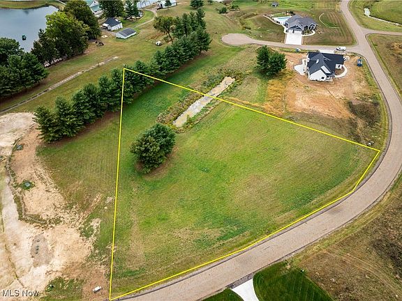 5th image of White Pine Ave NE