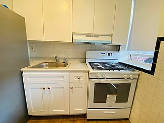 Rented by RealTegrity NY LLC