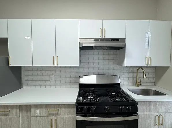 855 S 16th St #2D, Newark, NJ 07108