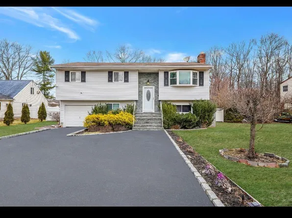 167 Woodland, Central Islip, NY 11722