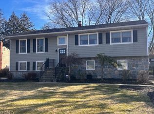 2 Holderith Rd, West Caldwell Twp., NJ 07006