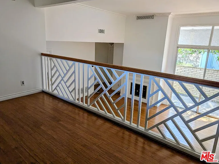 4804 S La Villa Marina #A — Photo 2