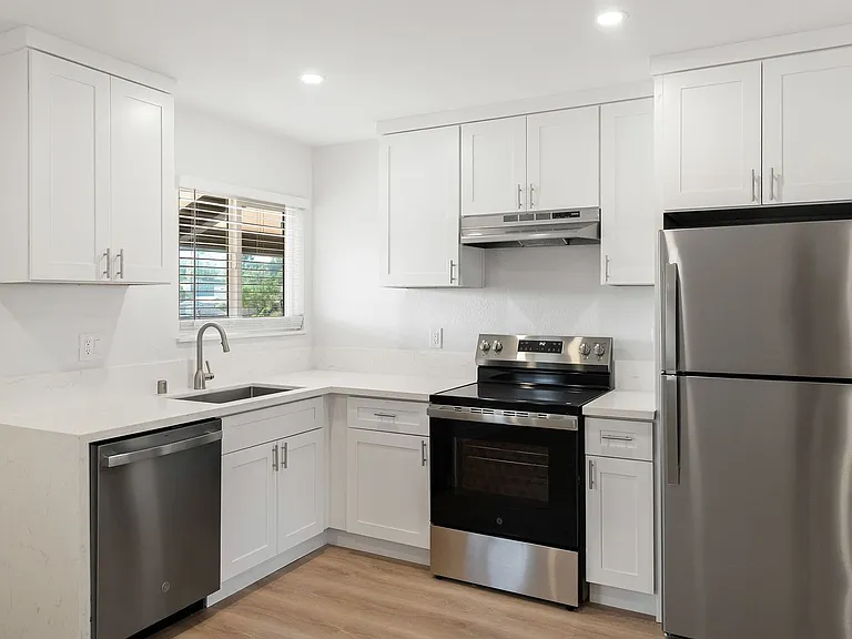 1622 Palm St - 2 Bedroom 2 Bath Fully Renovated: Move In Available Now | July 1st, 2026 Units Ava... — Photo 19