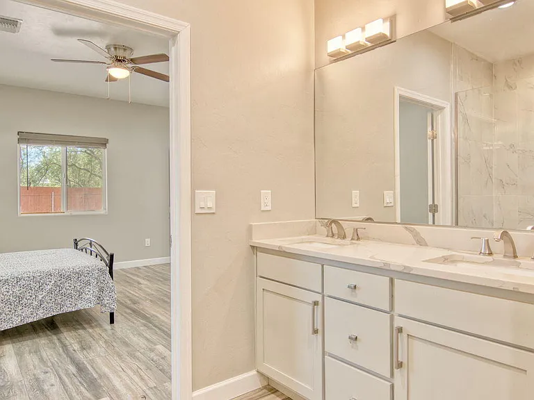 3304 E Elida St — Photo 48