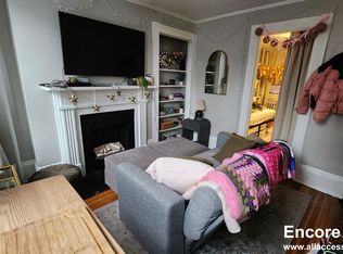 9 Champney Pl #2, Boston, MA 02114