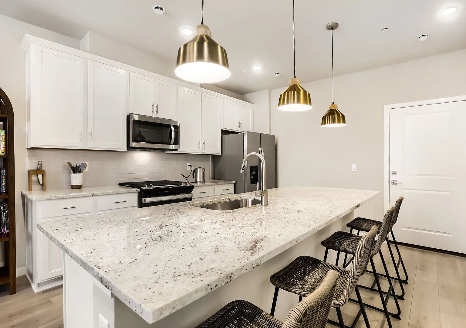 Beautiful 2024-Built Home with Pool, Clubhouse & Pickleball Courts-Available August 22! — Photo 1