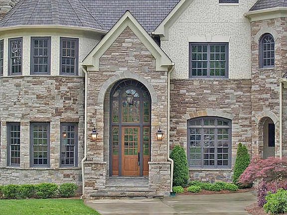 2nd image of 223 Saint Nicholas Cir NW