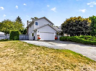 12398 233rd St, Maple Ridge, BC V2X9X6