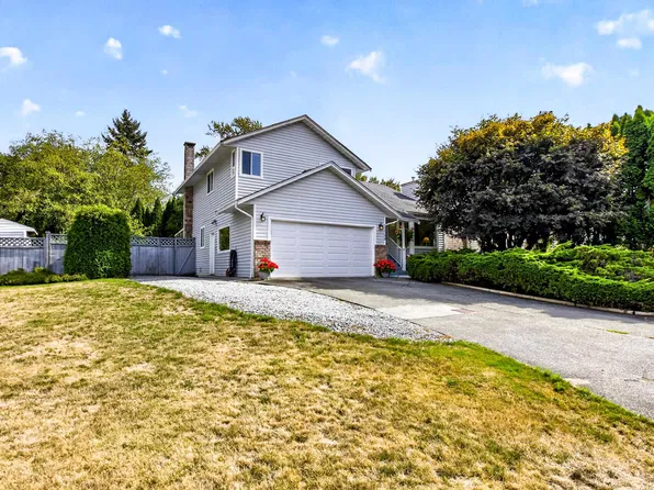 12398 233rd St, Maple Ridge, BC V2X 9X6