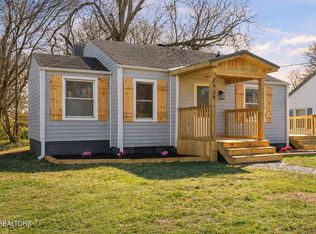 2424 Lawson Ave, Knoxville, TN 37917