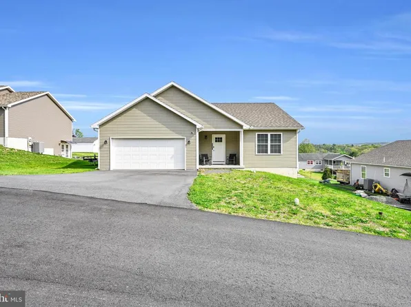 308 Oak Hill St, Seltzer, PA 17974
