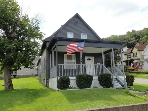 300 Louisiana Ave, Chester, WV 26034