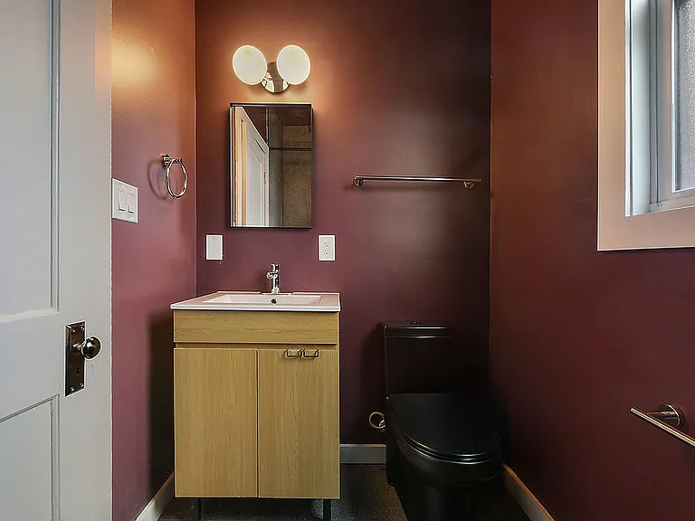 3317 Main St #5 — Photo 9