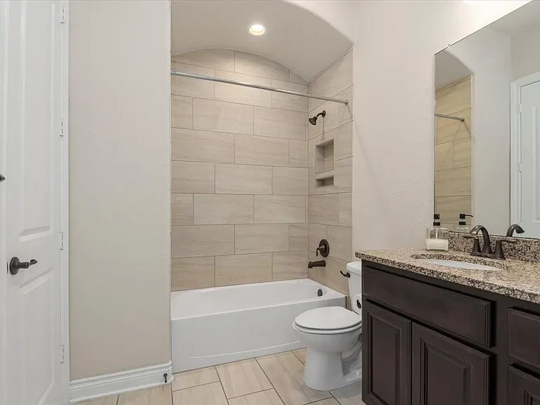 23034 Creek Park Dr — Photo 40