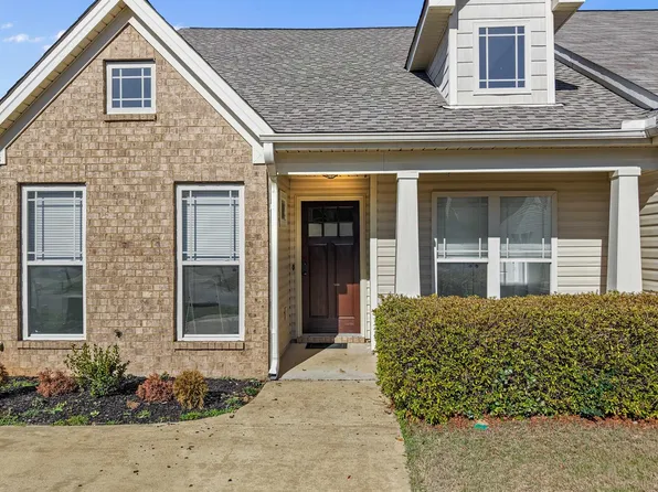 2051 Rossburg Pl, Calera, AL 35040