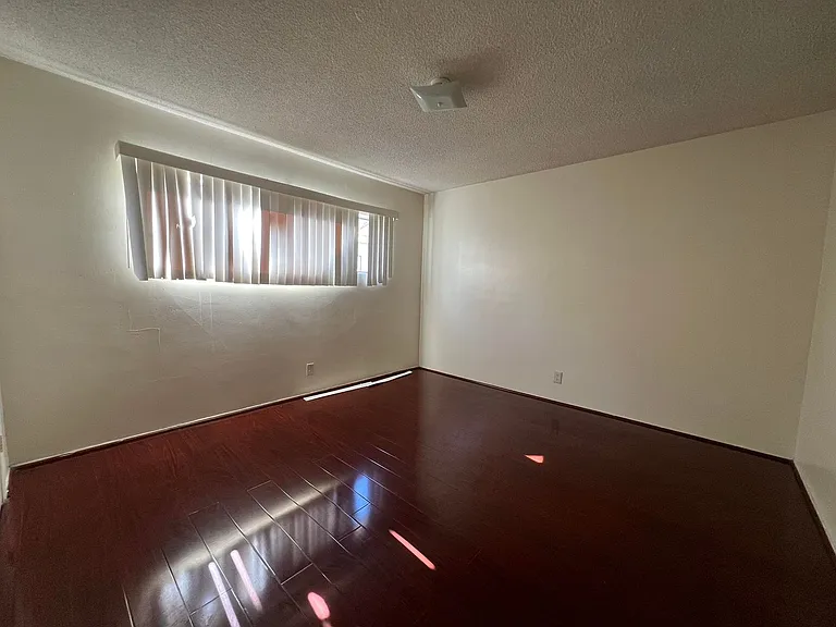 214 N Nicholson Ave — Photo 5