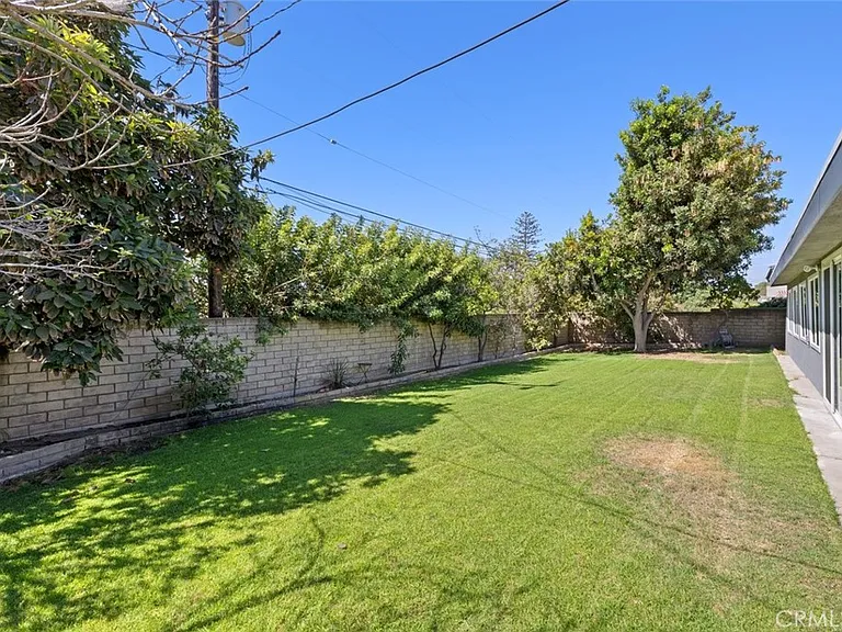 48 Mansfield Ln — Photo 18
