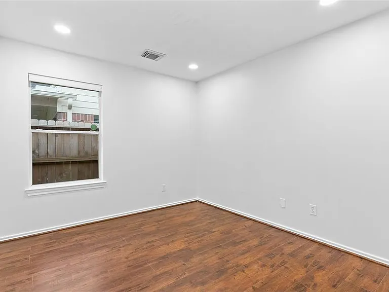 15323 Redbud Berry Way — Photo 16
