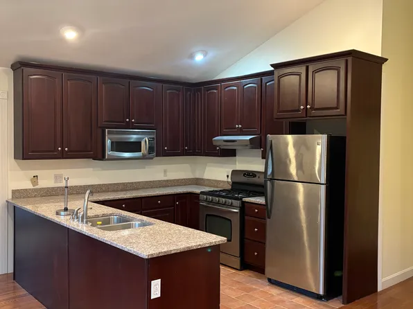 (undisclosed Address), Marlow, NH 03456