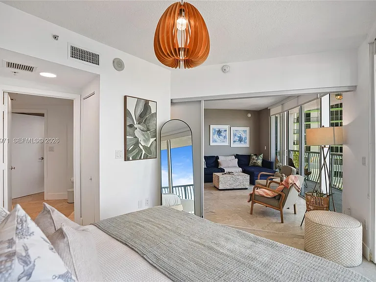 1750 N Bayshore Dr #1401 — Photo 13
