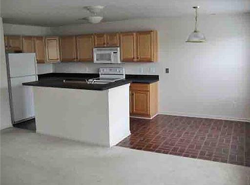 3rd image of 2871 Barclay Way