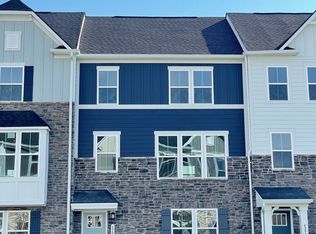 6273 Loraine Dr, Brownsburg, IN 46112