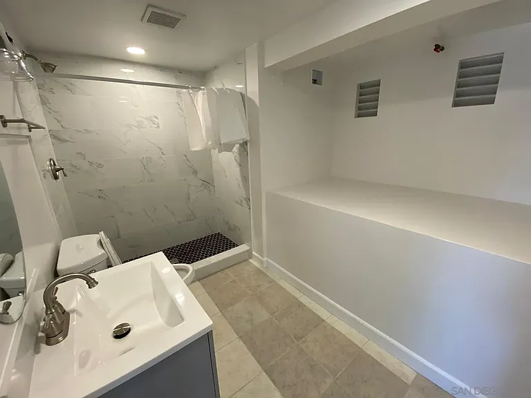 409 Citracado Pkwy — Photo 11