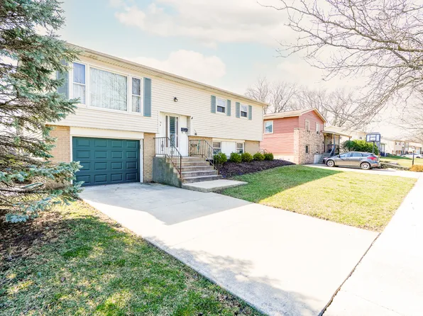 5629 James Dr, Oak Forest, IL 60452