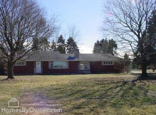 6025 Country Ests, Tipp City, OH 45371