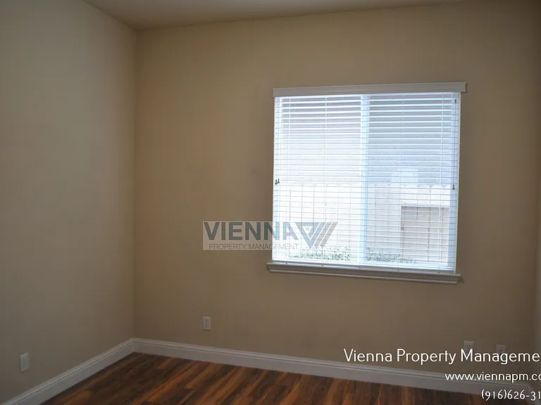 2101 Harpford Dr — Photo 20
