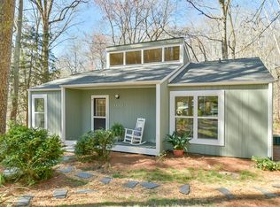 100 Briar Patch Ln, Chapel Hill, NC 27516