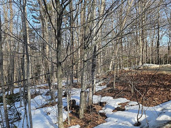 3rd image of 2 Johnson Hill