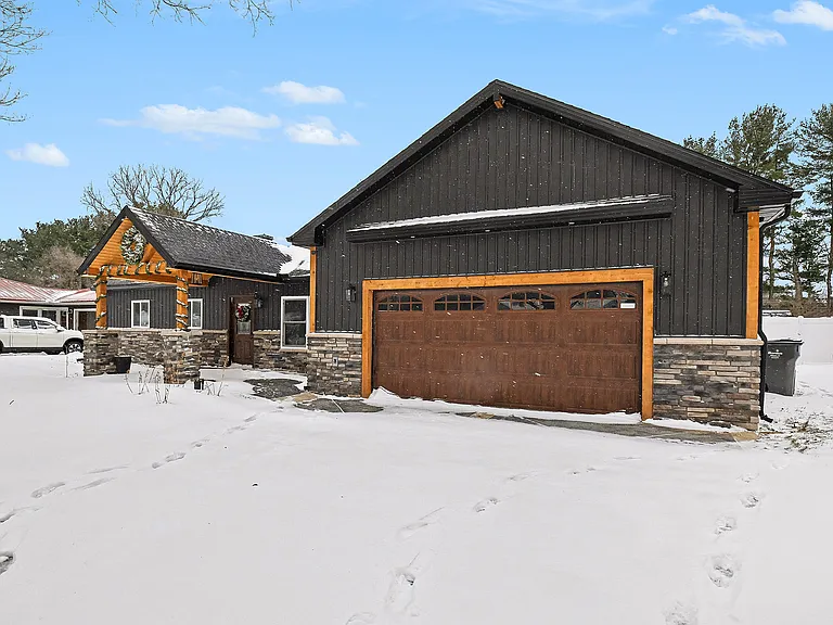 52410 Filbert Rd — Photo 3