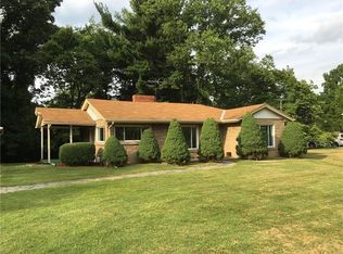 328 Coraopolis Rd, Coraopolis, PA 15108