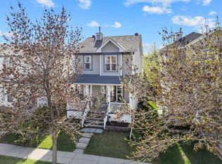 67 E Prestwick Cres SE, Calgary, AB T2Z 3S5