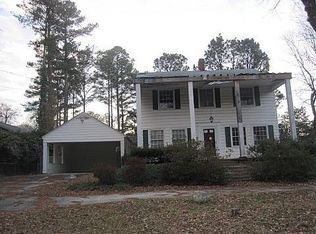 112 W Lee St, Zebulon, NC 27597