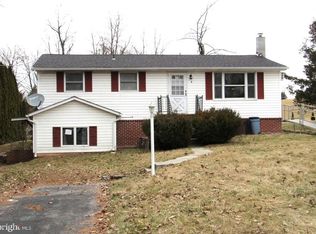 8 Grant Cv, East Berlin, PA 17316