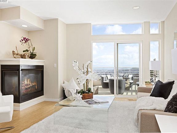 5th image of 767 Corbett Ave APT 1