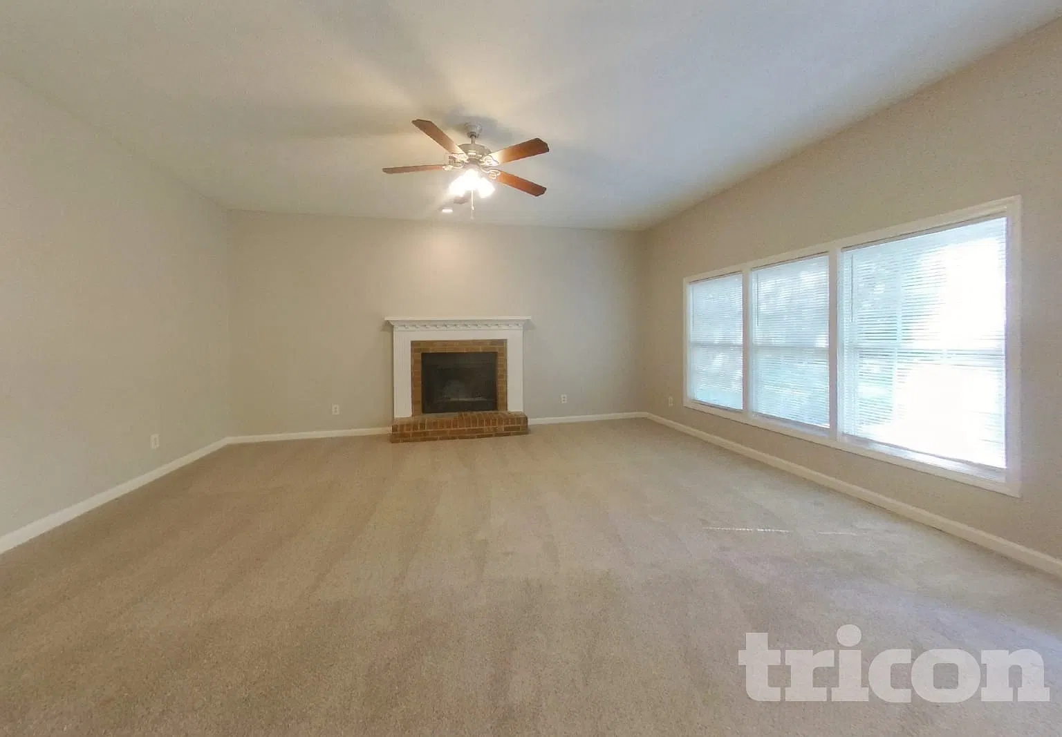 910 Hounds Ridge Court Lawrenceville GA — Photo 2